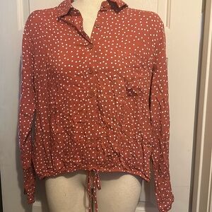 NWT No Boundaries Front Tie Shirt